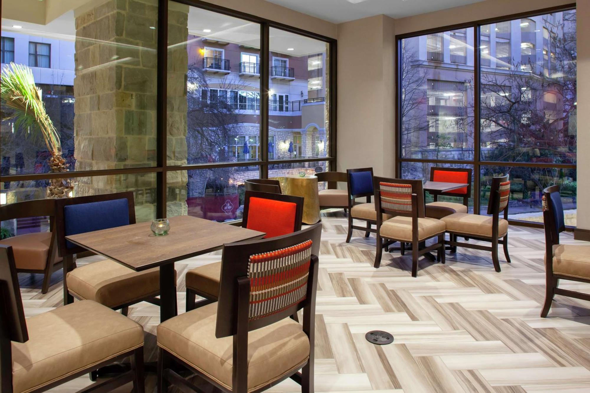 Hampton Inn & Suites San Antonio Riverwalk Exterior foto